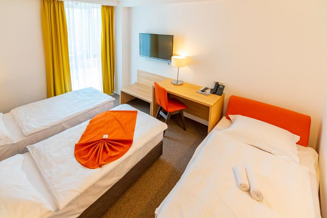 Hotel Park Superior 3* Чаковец Экстерьер фото